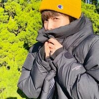 清野菜名の“モコモコ”ダウンジャケット姿に「可愛すぎ」「似合いすぎてる」の声