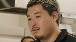 タトゥーびっしりの人気強面ラッパー 190cm124kgのオムライスを酷評「中身がない」