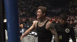 平本蓮がブチギレ！ 朝倉未来とのチーム対抗戦、判定結果に怒り露わ 会場設備を蹴り飛ばしながら退場