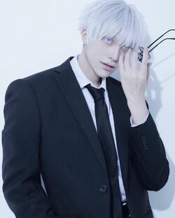 「ひたすら美しい」「最強すぎます」コスプレイヤー・ウィル、スーツ姿の「呪術廻戦」五条悟コスに感嘆の声