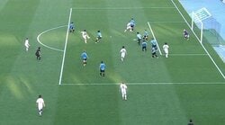 「オフサイドじゃないん？」VARチェックで一転！“踵”の残りで幻のゴールが得点に「肉眼でジャッジすることは難しい」