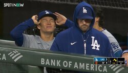 ベンチでうなだれる山本由伸に大谷翔平が…無念の降板直後、ベンチでの一コマに「素晴らしい光景」「泣ける」「ショーヘイ兄さん」反響続々