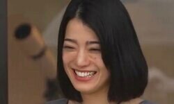 有名格闘家の元パートナーの36歳シンママ美女「スタイルがすごい！」スラリ美脚の大人な肌見せコーデに絶賛の声