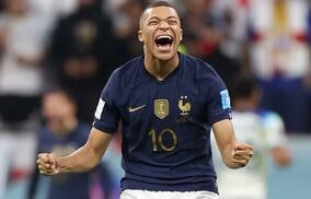 W杯連覇逃すも絶大なインパクトを放ったムバッペが24歳のバースデー報告！2026年W杯でも27歳