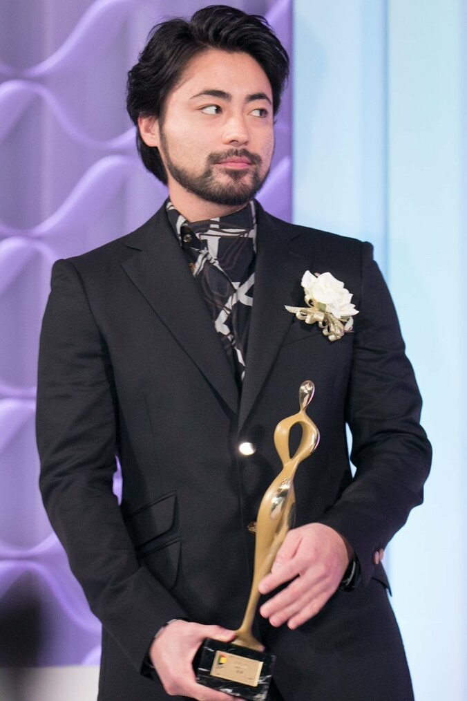 ガッキー&星野源が久々の２ショット披露！「逃げ恥」が東京ドラマアウォードでグランプリに 10枚目