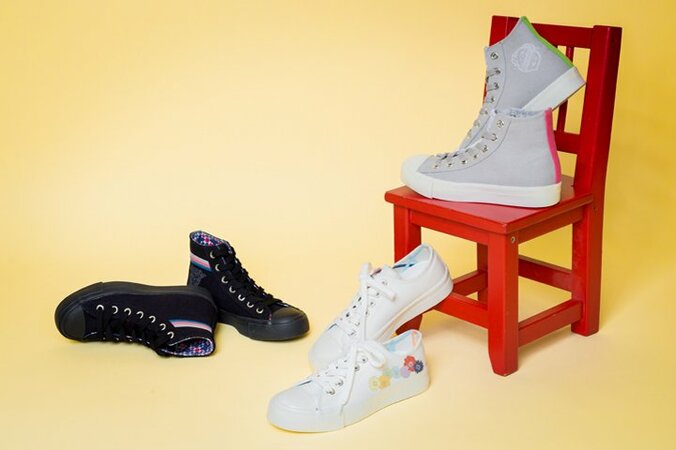 『アイドリッシュセブン』から作品に登場する3ユニットをイメージしたコラボスニーカーが登場 1枚目