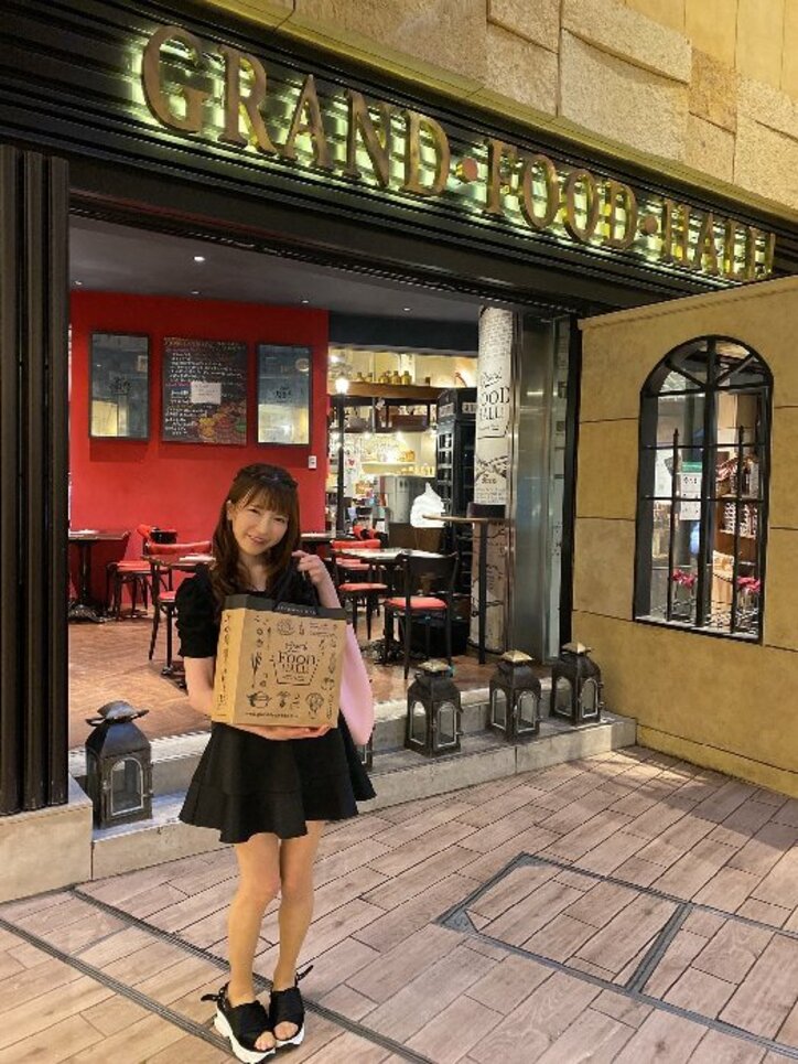 もえあず、“おしゃれ”スーパーで買いだめしたものを紹介「何十本も買ってるかも」