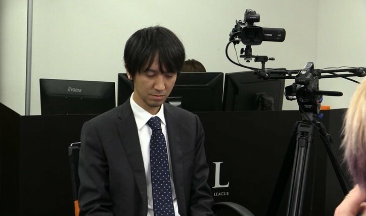 佐々木寿人が首位に肉薄、白鳥翔は一転降級ピンチに…／麻雀・鳳凰戦A2リーグ第10節B卓