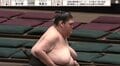 「腕と足がかなり細い」164キロの巨漢力士、“ほっそり”美脚が話題 豪快な上手投げで白星も「最後、足怖かった」