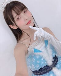 アナスタシア役・上坂すみれが「アイマス」15周年を祝福！華麗なドレス姿に「アーニャそのもの」と絶賛の声