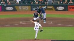 打者がブチキレ！ 菊池雄星に空振り三振を奪われて不満げ… 文句を言いまくる「打てないだけ」「バッターが悪い」