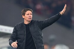 鎌田＆長谷部も躍動！　フランクフルト指揮官、昨季ELに続く決勝進出に「賛辞を送りたい」