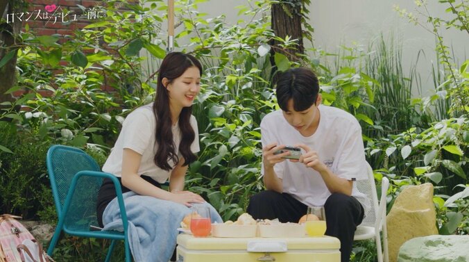 虹プロ出身の美人女子高生・モモカ、韓国人男子のかわいいアピールに思わず笑顔『ロマンスは、デビュー前に。』#5 5枚目