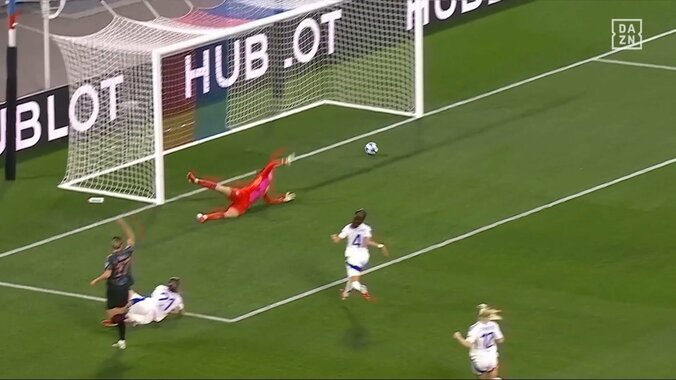 【映像】谷川萌々子、4人を無効化する極上ワンタッチパス