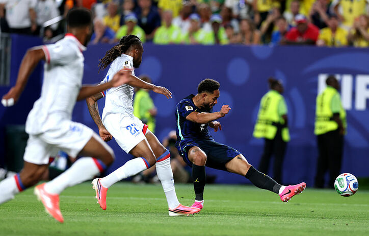 【写真・画像】「なんだこのダンス」ブラジル代表“謎のゴールパフォ”にネット注目 W杯初ゴールでセレソンに波及「W杯でも見られて嬉しい」　1枚目