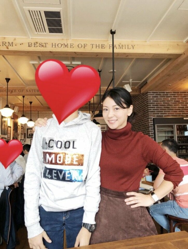 AKINA、知念里奈の息子の身長に驚き「カッコよくもあり仕草や表情も可愛い」