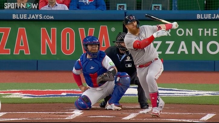 吉田正尚同僚・ターナー、クレメンテDAYで躍動！三塁線をぶち破る弾丸ツーベース　背番号21着用→気持ちで放った一打