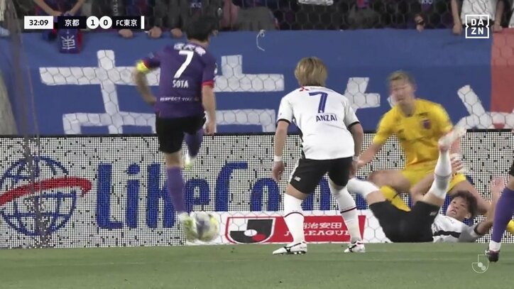 【映像】クロス対応ミスからの“簡単な”失点