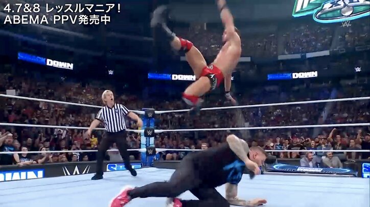 【写真・画像】「バンプすげえ」米国の次世代レスラーが"飛びすぎ”異例注目 「芸術的な受け」に識者脱帽　1枚目
