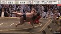 館内大興奮！若元春、見事すぎる今場所2度目のうっちゃりで逆転勝利 早くも「うっちゃリスト」襲名か