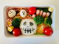 【動画】肉肉しすぎ!バズる「俺の弁当」シリーズ、妻が作ったハロウィン弁当を公開「次女のために作った」