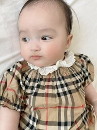 アレクサンダー『生後半年❤️Burberryが似合ってしまう❤️』