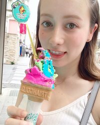 ドーキンズ英里奈『レインボーな味？』