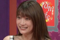 1児のシンママ・ヨンア、9歳息子の”腹筋バキバキ”最新ショットに「すごくない!?」「本物!?」藤本美貴らが驚愕