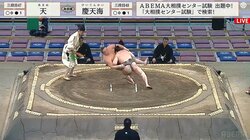 「三所攻めか！」「風車投げ」巨体がふわりと浮いた！47キロ差も関係なし、小兵力士の技が光る大技が炸裂