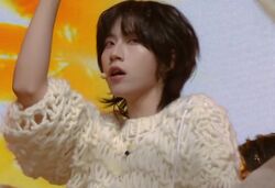 歌い出しから「天使かと思った」ビジュアルに絶対的な自信を持つ練習生、儚げな楽曲でボーカル際立ち審査員も涙「感動的なパフォーマンス」