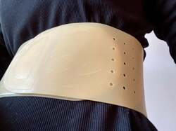  丸岡いずみ、肋骨付近に激痛があり病院を受診した結果「歳とるってやーよね」 