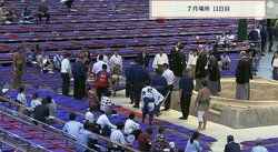 「無事でよかった」「本当に心配だった」序ノ口力士が救急搬送も…親方と笑顔の“2ショット”報告にファン安堵と歓喜「勝ち越しおめでとう」祝福の声も