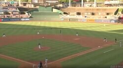 もうワケわからん！ 大谷翔平、爆速弾がとんでもない所に“命中”「どこだよw」 177キロ弾丸ライナー→野手陣の頭上を“秒で通過”