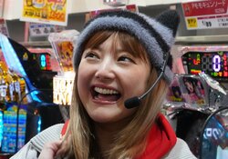 安斉かれん、人気芸人と手を繋ぎ「かっこいい！」と絶賛