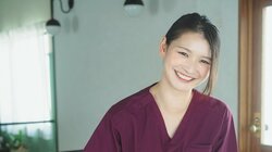 タレント業では見せない姿 ちなつの“指圧師”グラビアに萌え ヤンマガWeb「働くお姉さん」