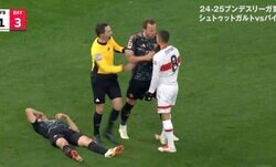 一触即発！ 怪物FW、ガチギレ… 相手選手の“非道すぎる行為”に大激怒した衝撃シーン「人でなしか？」「そりゃキレる」