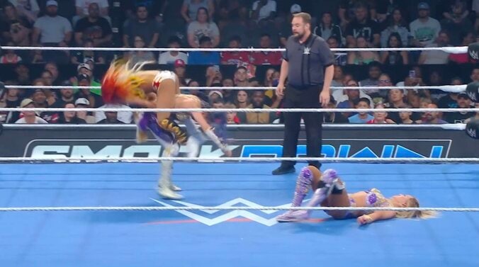 【映像】何が起きた？ 日本人女子が高速半回転→後頭部打ち付け悶絶