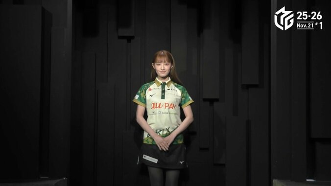 黒タイツも映える！中田花奈の美脚