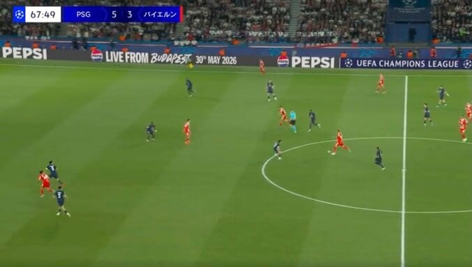 スタジアム騒然！怪物FWケイン、約30メートル“超絶ループパス”炸裂「エグすぎやろ」「うおおおお」衝撃の“神アシスト”にファン驚愕 3枚目