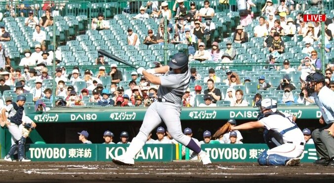 花巻東、8年ぶりの夏勝利 高校通算140本塁打・佐々木麟太郎は流し打ち3本で猛打賞 1枚目