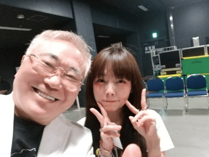 高須院長、岡村隆史イベントでaikoら豪華メンバーと2ショット続々 1枚目