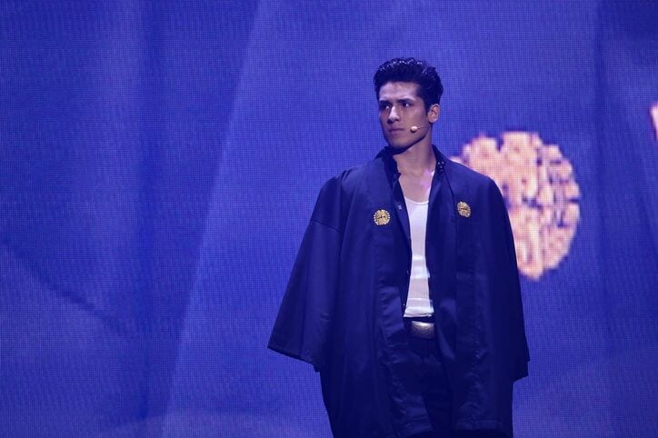 「僕にとっては青春そのもの」中本悠太(YUTA)がサプライズ登場!川村壱馬・吉野北人・三山凌輝(RYOKI)と笑顔&涙目で『Wings』熱唱【『HiGH&LOW THE WORST X』PREMIUM LIVE SHOWレポート】