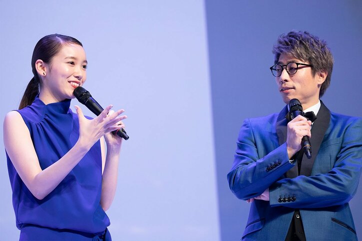 飯豊まりえ オンラインゲームで国際交流 エジプトの男の子と英語で話しています 話題 Abema Times