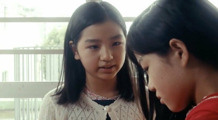 嫌いな女子のおもらし姿を撮影し週刊誌に掲載 眼帯秘書・礼香の小学生時代が明らかに『L 礼香の真実』