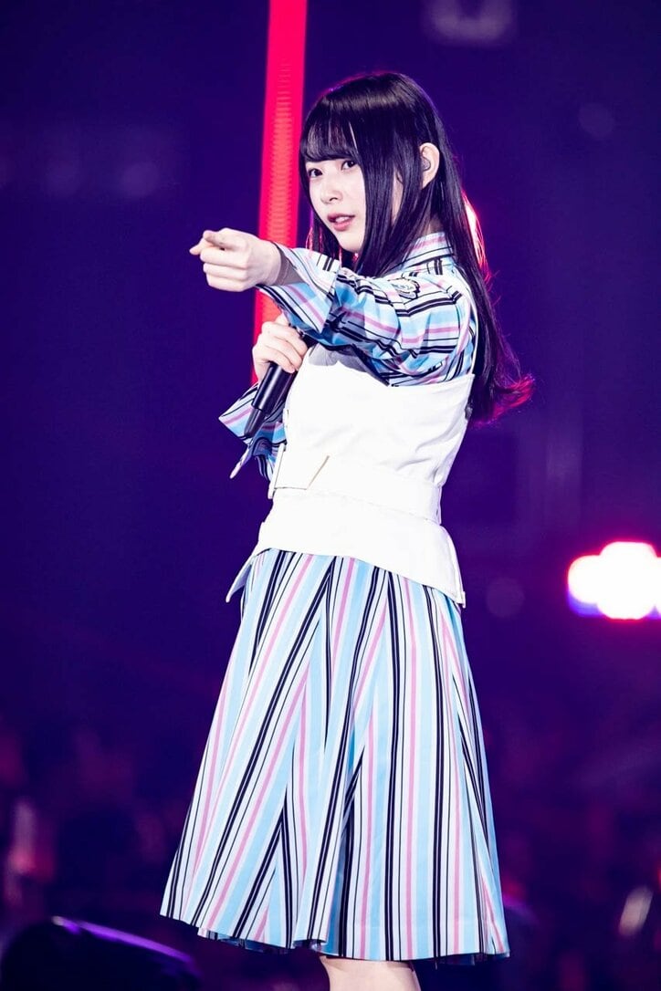 日向坂46が平成最後の『TGC』で3曲ミニライブ、濱岸ひよりが初ランウェイで笑顔を見せる