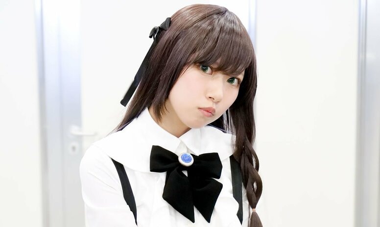 大きさゆえのトラブルも…『ギルます』アリナのコスプレは、スカートのバランスやボディラインにも気配りが！