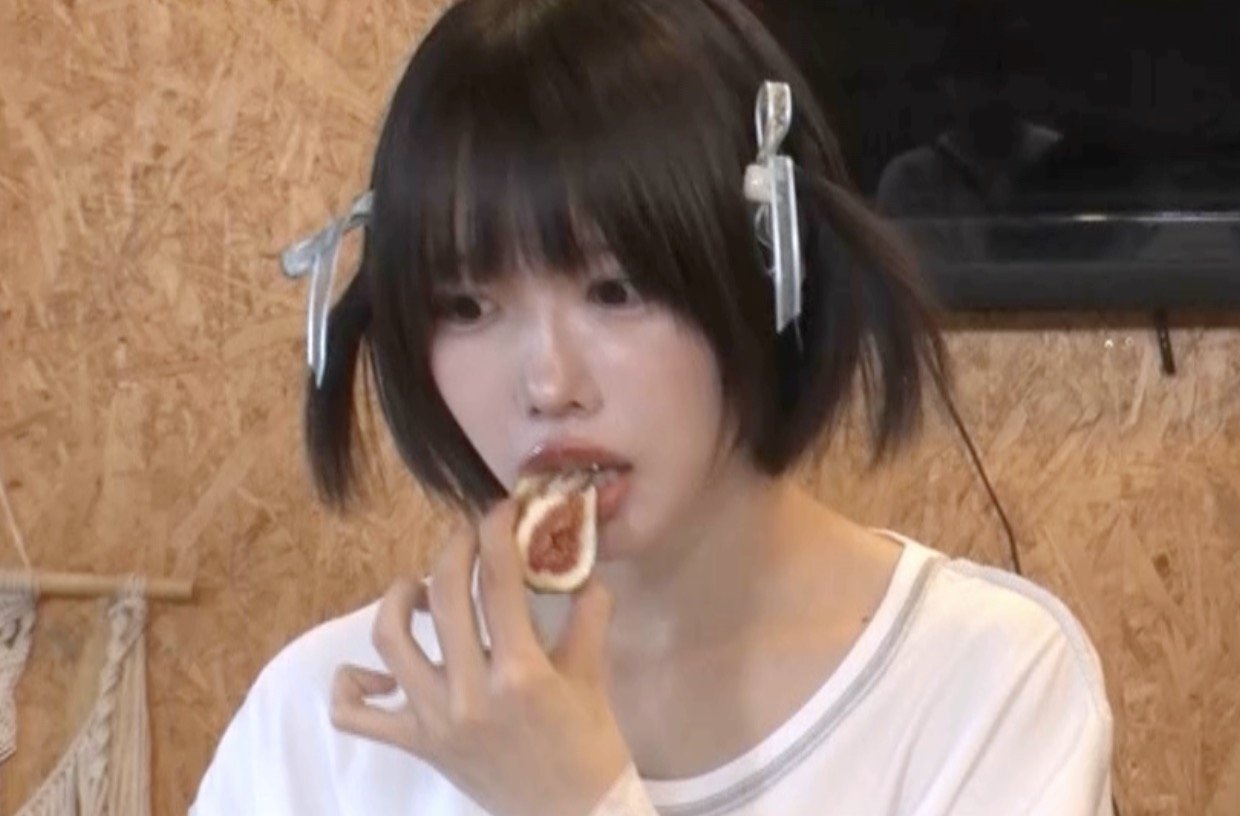 あのちゃん「オエッ」「紙みたいな味した」初体験のフルーツにえづく