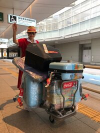 デヴィ夫人『モンテカルロから戻りましたわ♪』