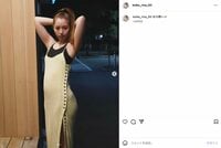 「妖艶」「セクシー過ぎる」小池里奈のボディライン際立つワンピ＆脇見せポーズに反響