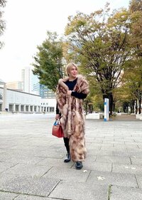 アレン『オーダー✨で作ったものの、なかなか着る機会のないロング・ファー・ストール…❤️✨』